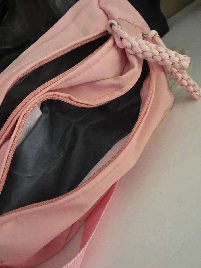 🎀 Banane Rose Poudré – Douceur et Style au Rendez-vous ! 🎀 - photo numéro 7