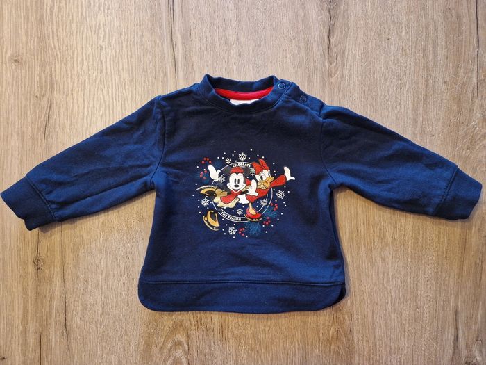 Pull Noël Disney
