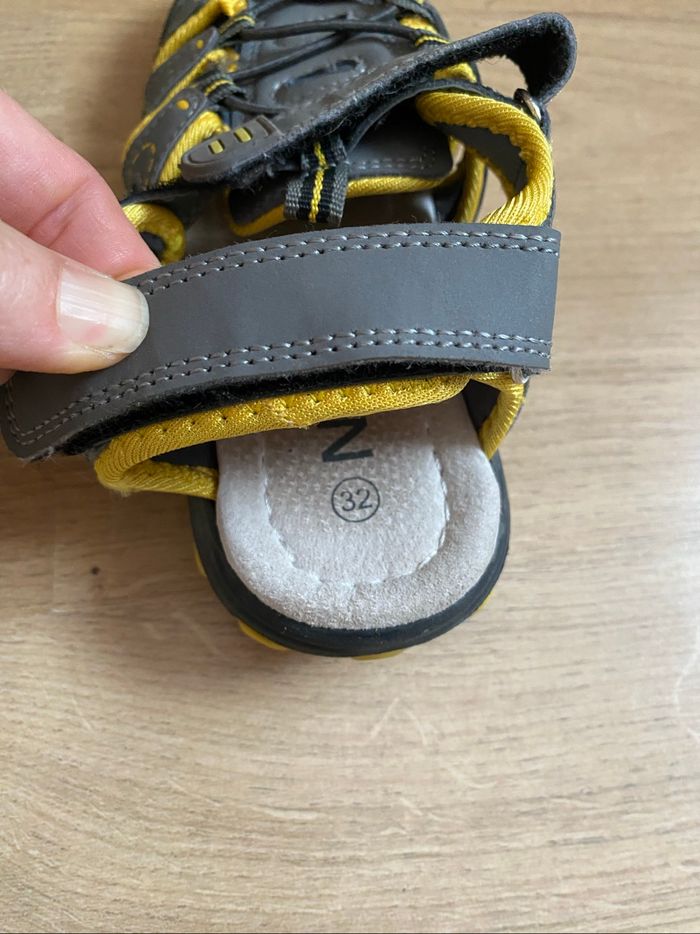 Sandales de marche 32 - photo numéro 4