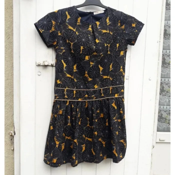 Robe fille avec motifs feuilles bleu et moutarde taille 10 ans - By Gémo Kibs / ROBE d"été
