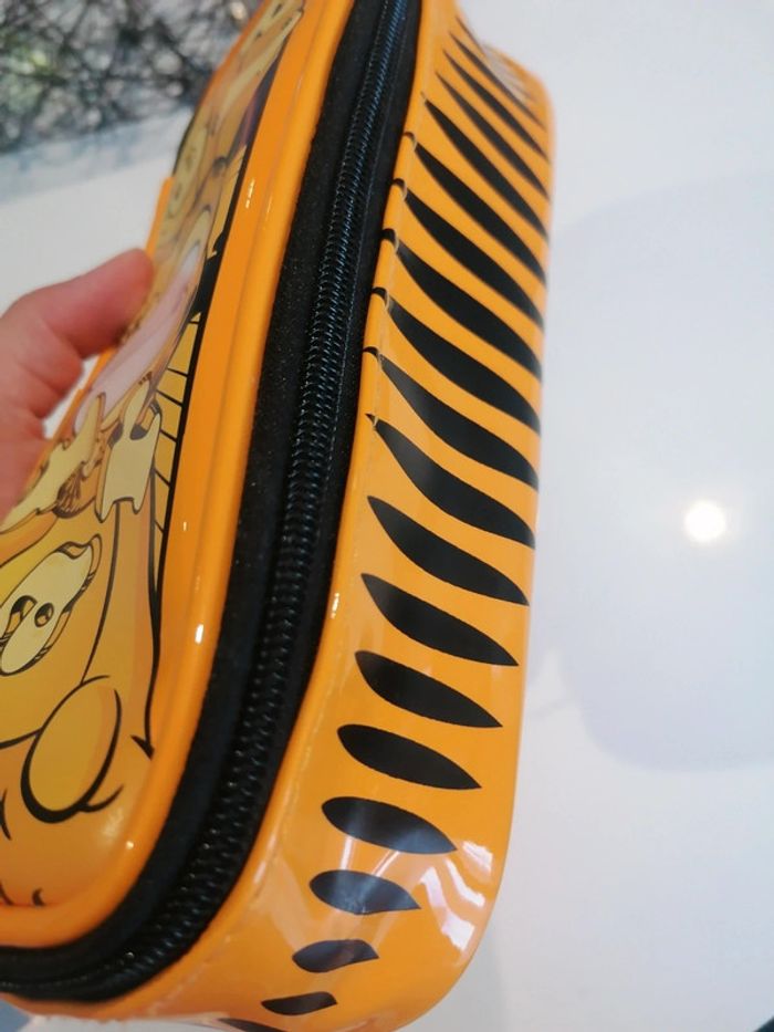 Trousse Garfield 🐱 - photo numéro 15