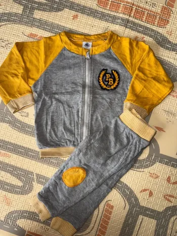 Ensemble petit bateau
