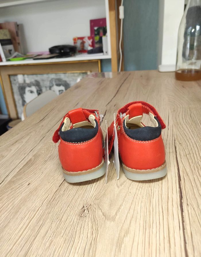 Chaussures cuir kickers neuves 19 - photo numéro 4