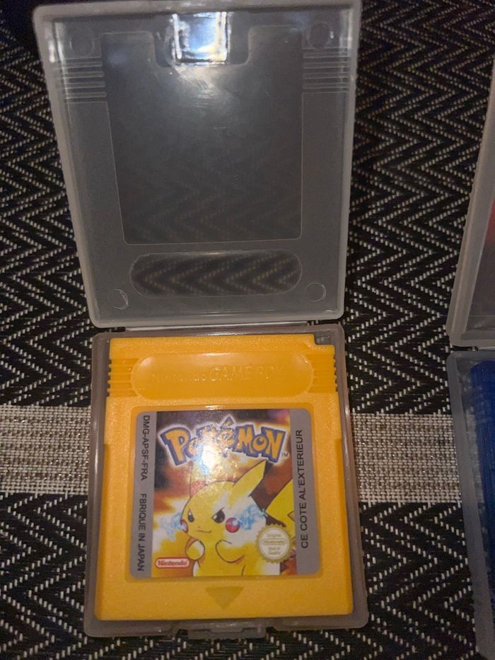 2 Jeux gameboy color Pokémon collector rare