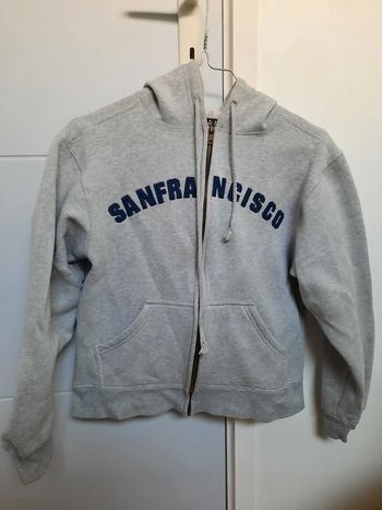 Gilet à capuche manches longues écrit San Francisco