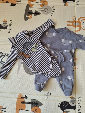 Lot bodies 3 mois