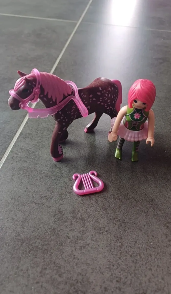 Cavalière féerique avec cheval playmobil - photo numéro 2