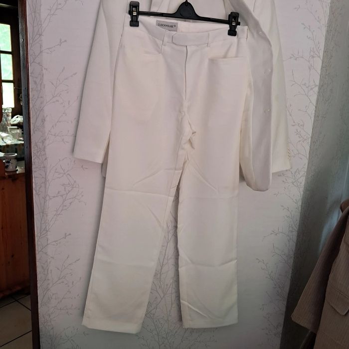 Costume blanc cassé - photo numéro 3
