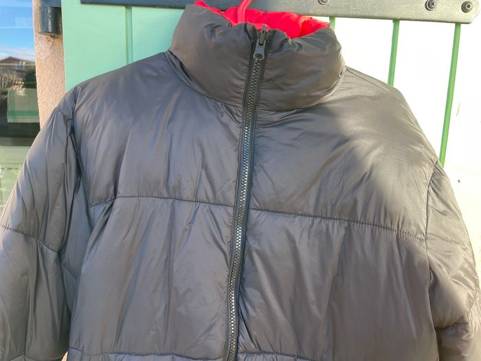 Doudoune noire et rouge - photo numéro 2