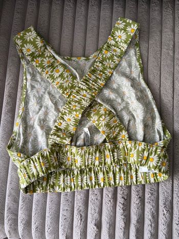 Crop top Pull and Bear fleuri vert  - Haut court Taille S