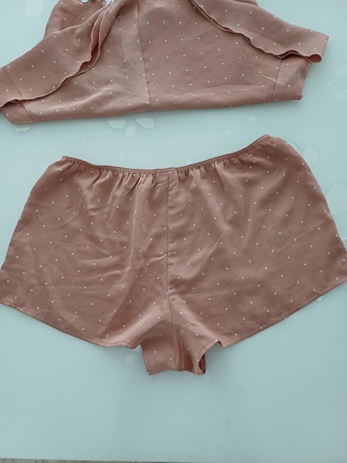 Tenue de nuit neuve taille 42/44 - photo numéro 4