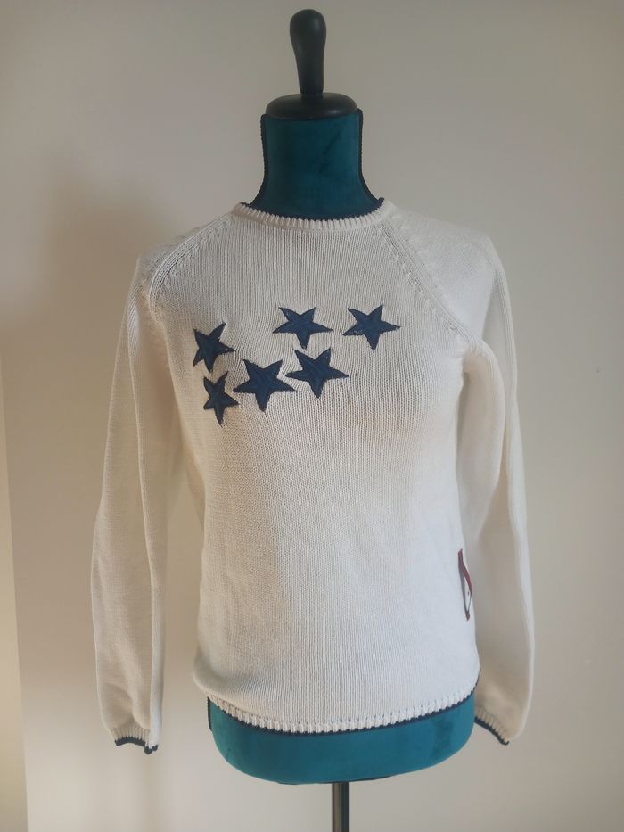 Pull over blanc et étoiles Cosy jeans