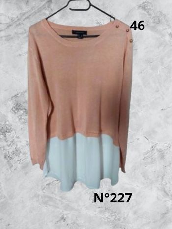 N°227 Pull/Chemise beige/blanc T46. Atmosphère.