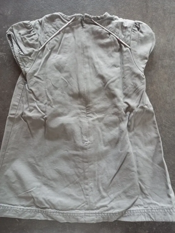 Robe grise 18 mois - photo numéro 2