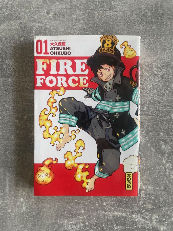 Manga Fire force tome 1 en version française.