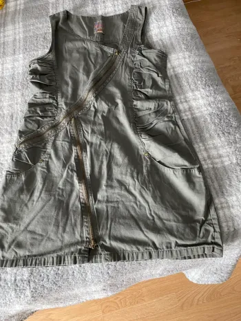 Robe kaki taille 42