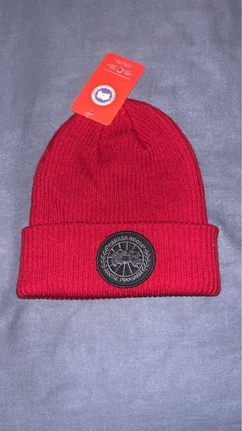 bonnet canada goose