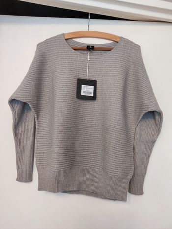 Pull gris