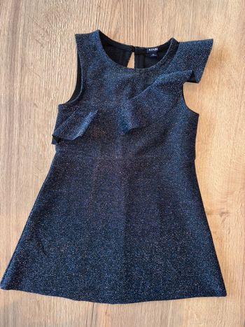 Robe fluide et légère paillette Kiabi 4 ans