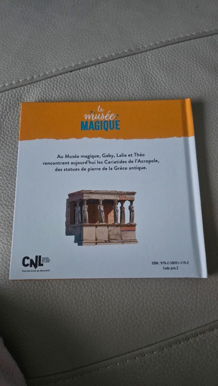 Livre les cariatides de l'acropole - photo numéro 2