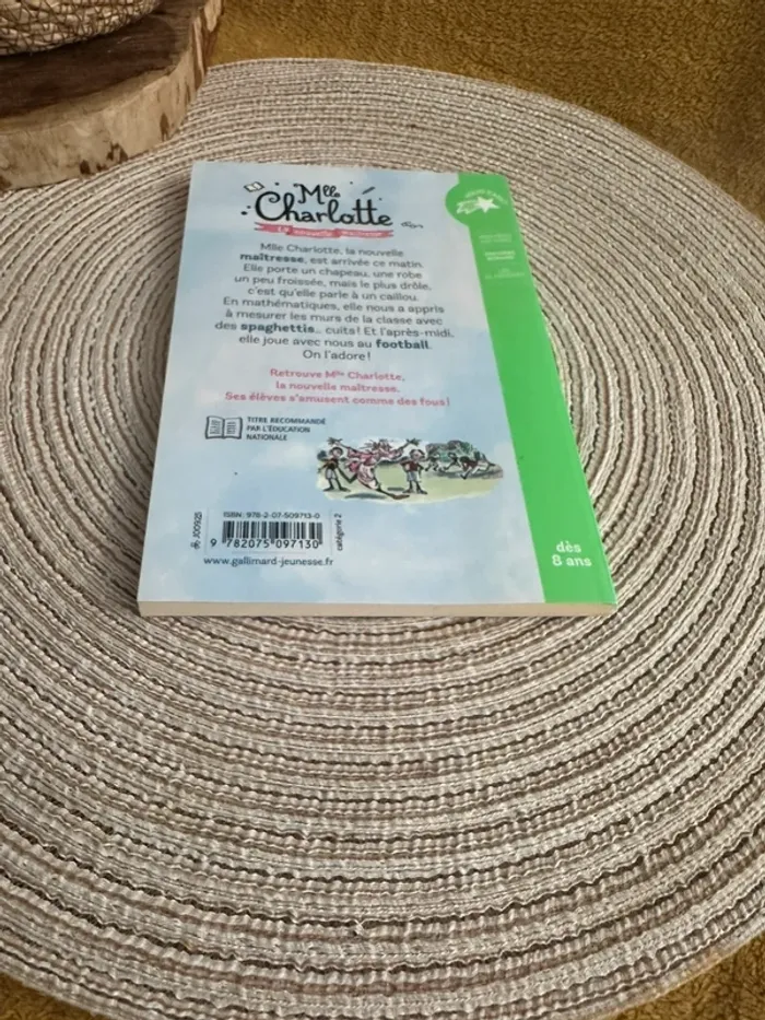 Livre Mlle Charlotte - photo numéro 6