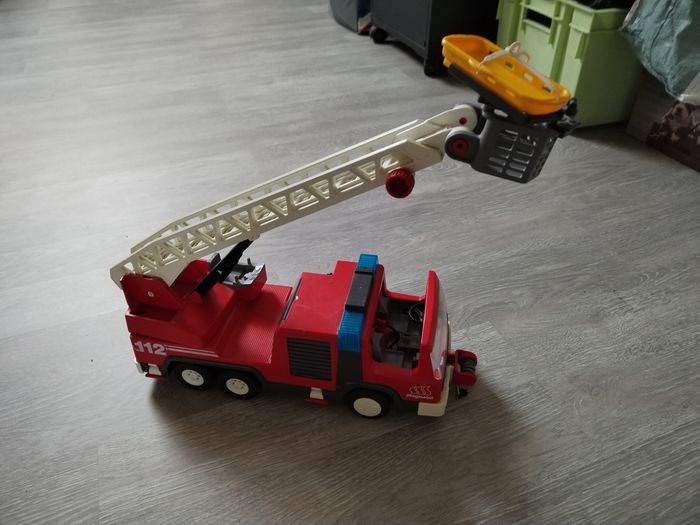 Camion de pompier - photo numéro 3