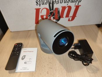 Projecteur 4k Neuf HY300PRO+