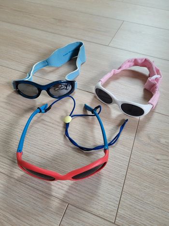 Lot lunettes soleil enfants