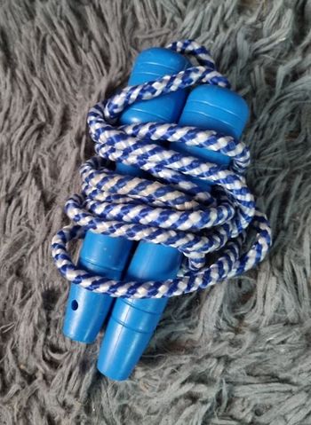 Corde à sauter bleu