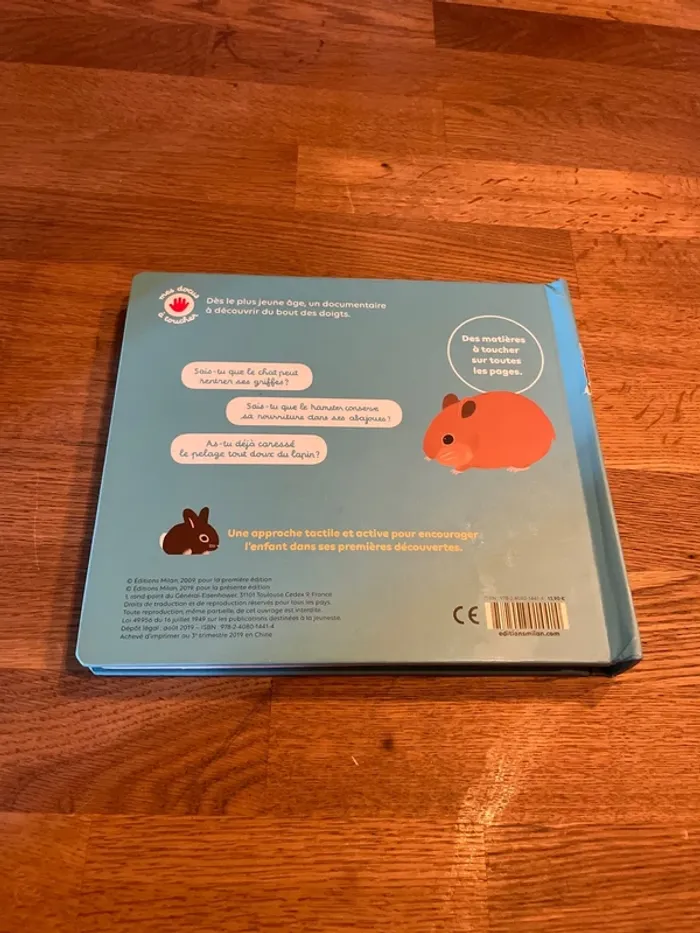 Livre cartonné Mes docs à toucher Les animaux familiers - photo numéro 3