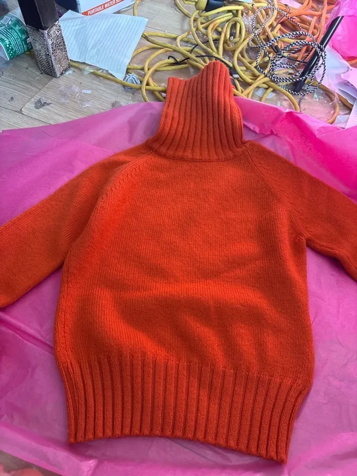 Pull orange