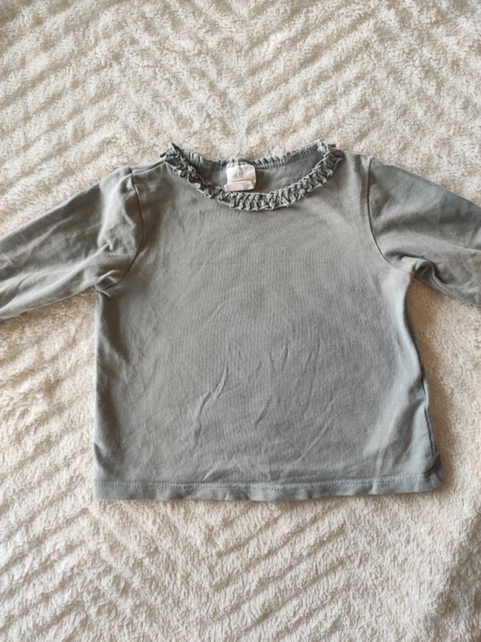 T-shirt bleu ciel h&m manches longues