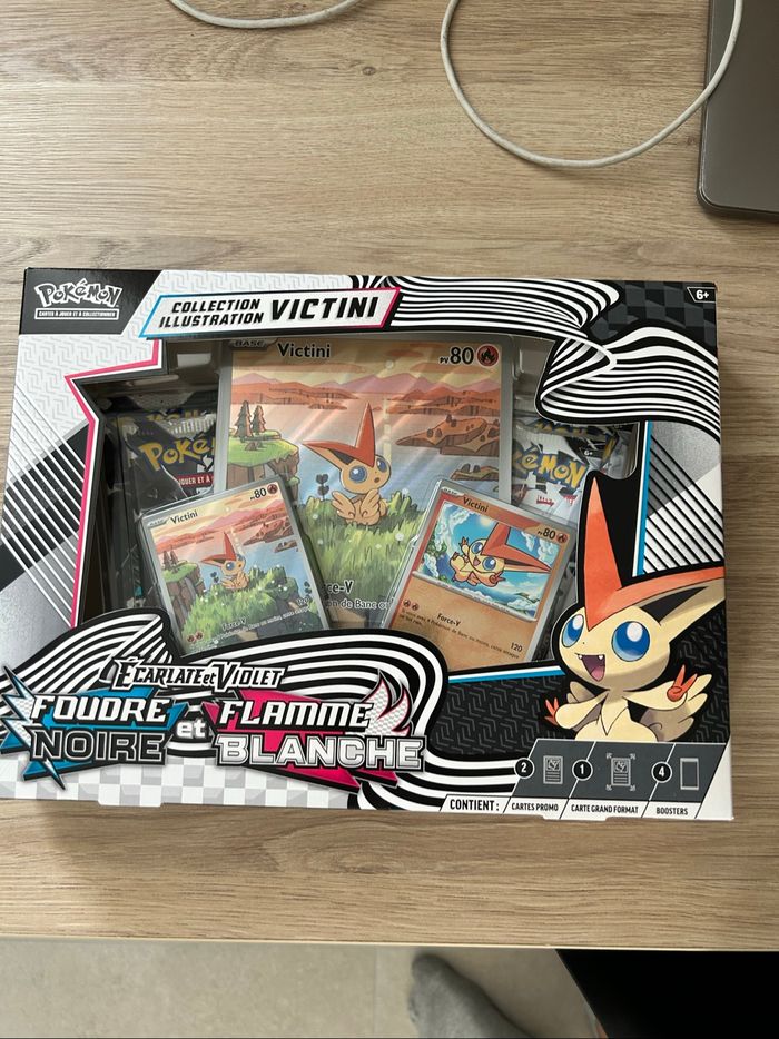 Pokémon : Coffret Collection Victini