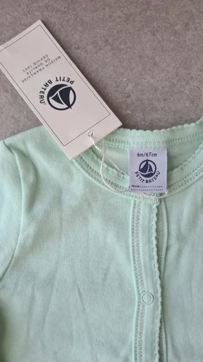 Gilet petit bateau 6 mois neuf avec etiquette - photo numéro 2