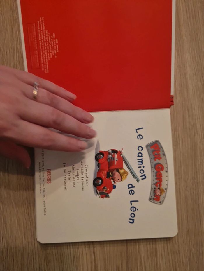 Livre P'tit Garçon Le Camion de Léon - photo numéro 2