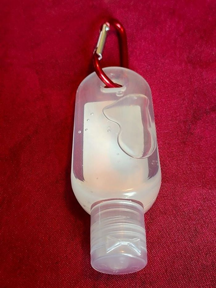 Porte-clefs petite fiole avec gel hydro-alcoolique