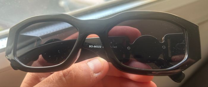 Lunettes de soleil Versace neuves jamais portées - photo numéro 5