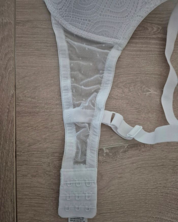 Soutient-gorge blanc Gémo 100d neuf - photo numéro 4