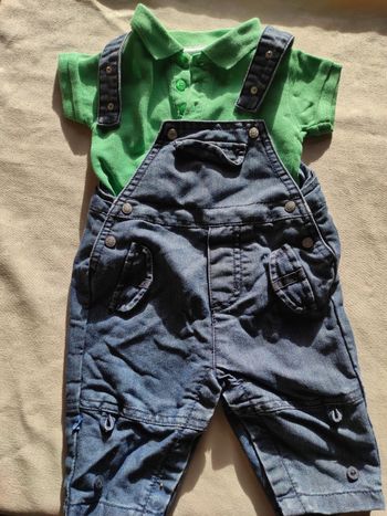 Ensemble salopette jean et polo