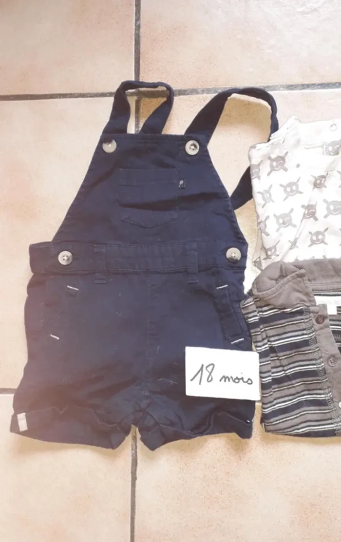 Lot 5 vêtements 18 mois garçon - photo numéro 3