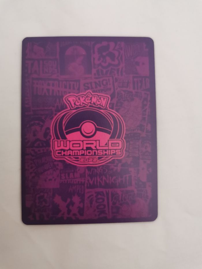 Carte pokemon Mew Vmax. - photo numéro 2