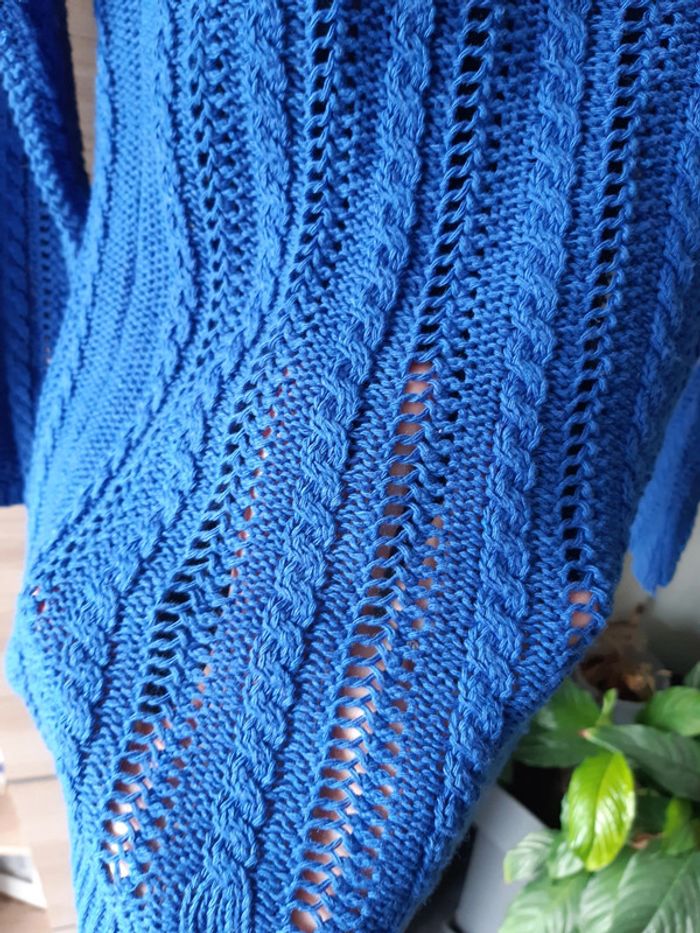 Pull bleu - photo numéro 2