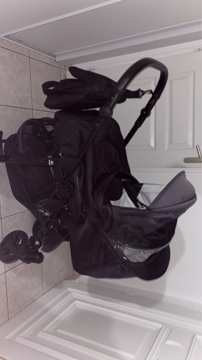 📢 À vendre : Poussette Trio Emjot – cosy + assise + sac à langer - photo numéro 3