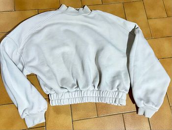 Sweat crop beige pull & bear xs