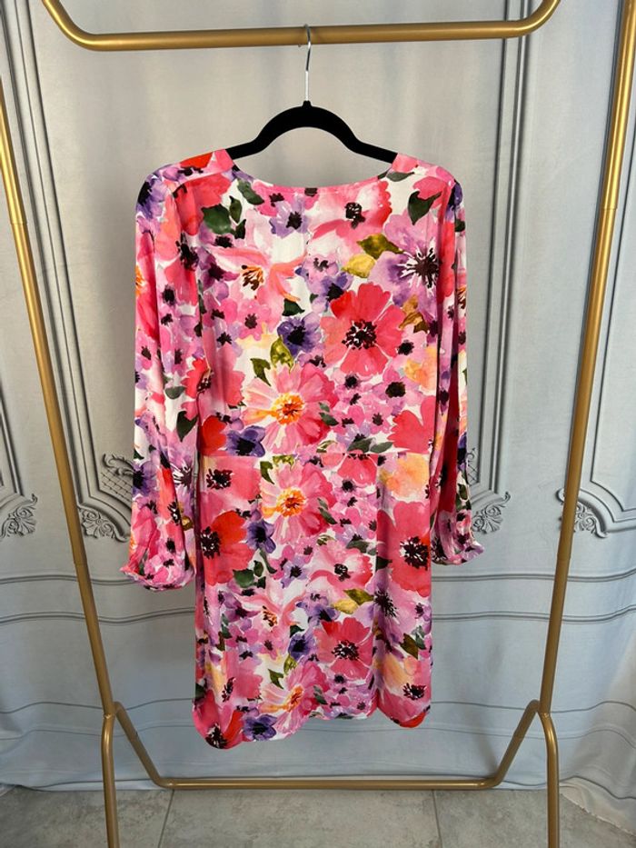 Robe à fleurs La petite étoile T2 / M neuve - photo numéro 8