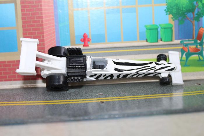 Hot wheels dragster - photo numéro 7