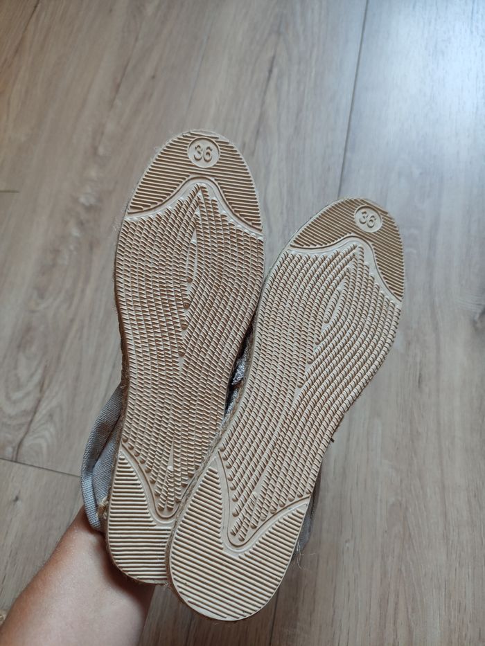 Espadrilles neuves 36 - photo numéro 2