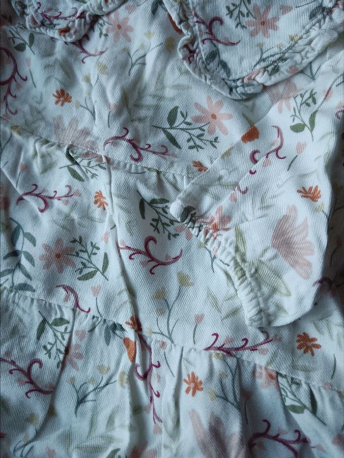 Robe tunique col fleurie printemps bébé fille 3 mois Primark - photo numéro 2