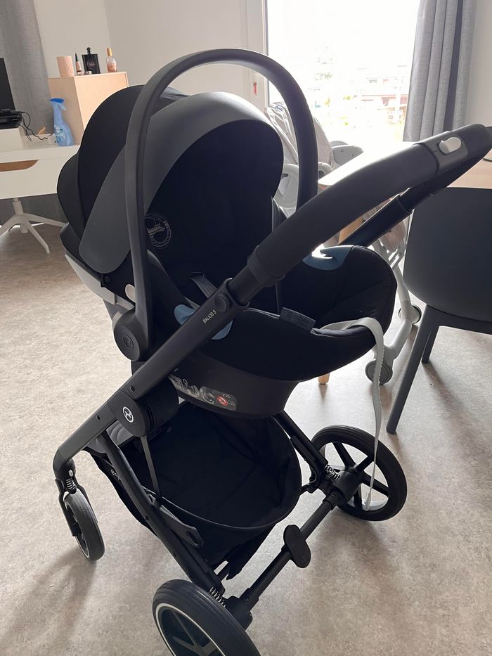 Poussette - photo numéro 3