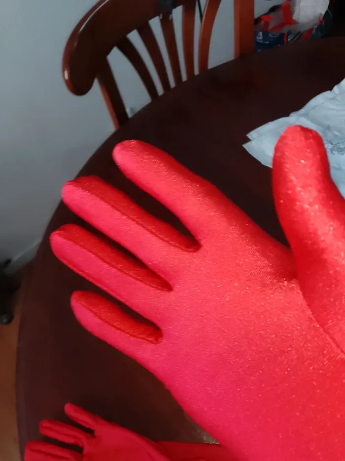Gants de soirée rouge - photo numéro 4
